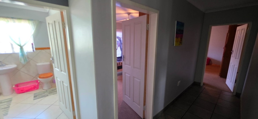 4 Bedroom Property for Sale in Miederpark North West